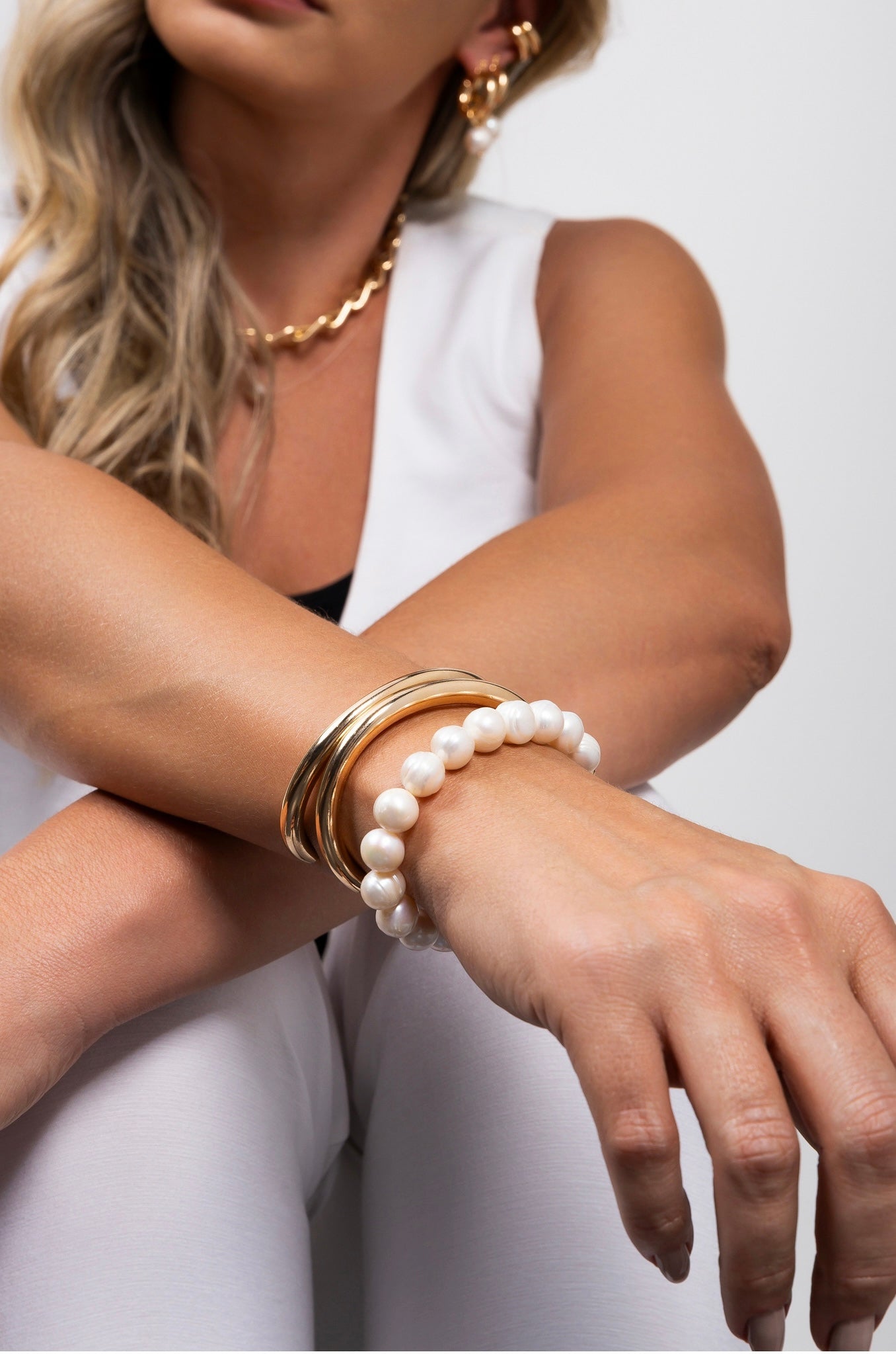 Pulseira Bracelete Liso Polido Banho Ouro 18k