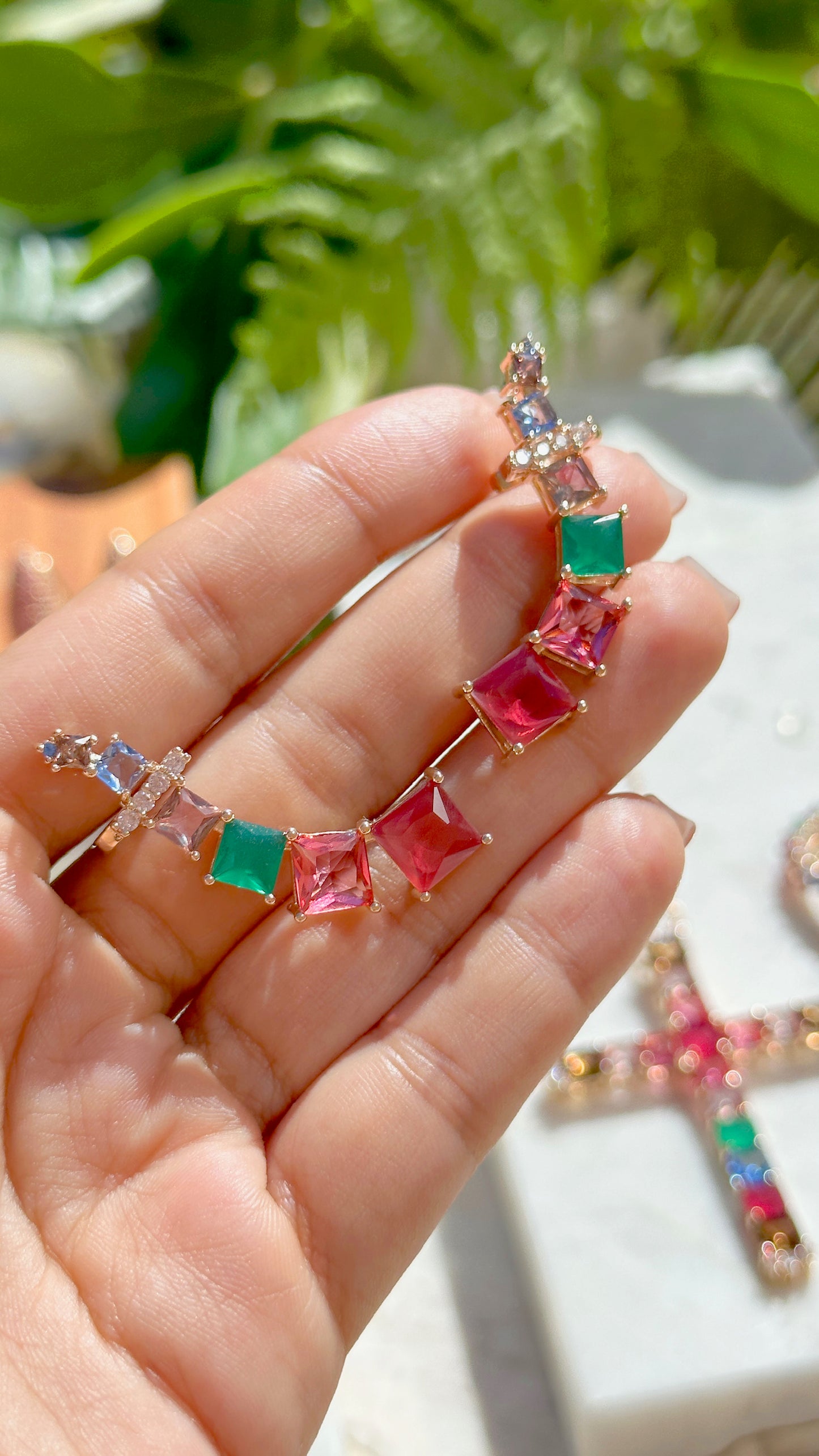 Brinco Earcuff Cristal Topázio Fumê Rubi Cristal