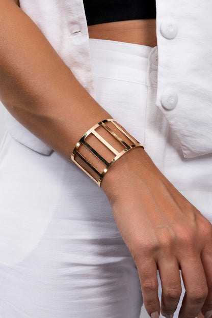 Pulseira Bracelete largo Banho Ouro 18k