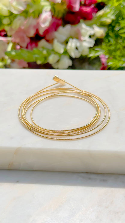 Colar Corda de Violão Lisa Banho de Ouro 18K