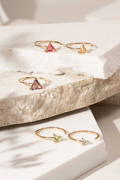 Kit de Anéis Triângulos Cristal Ametista 5 Unidades Banho de Ouro 18K