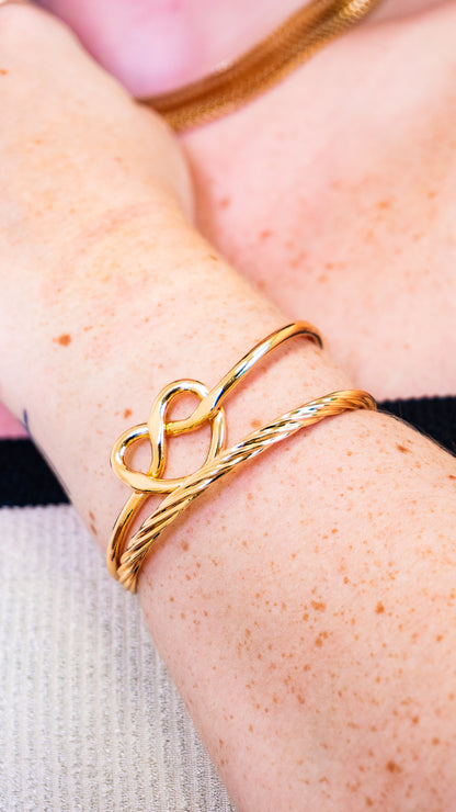 Pulseira Bracelete Liso Coração Banho Ouro 18K