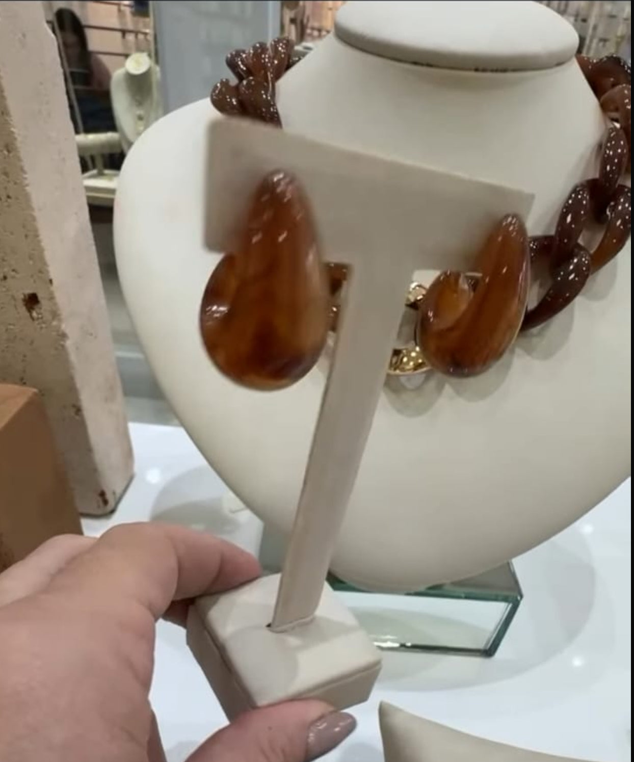 BRINCO GOTA RESINA P