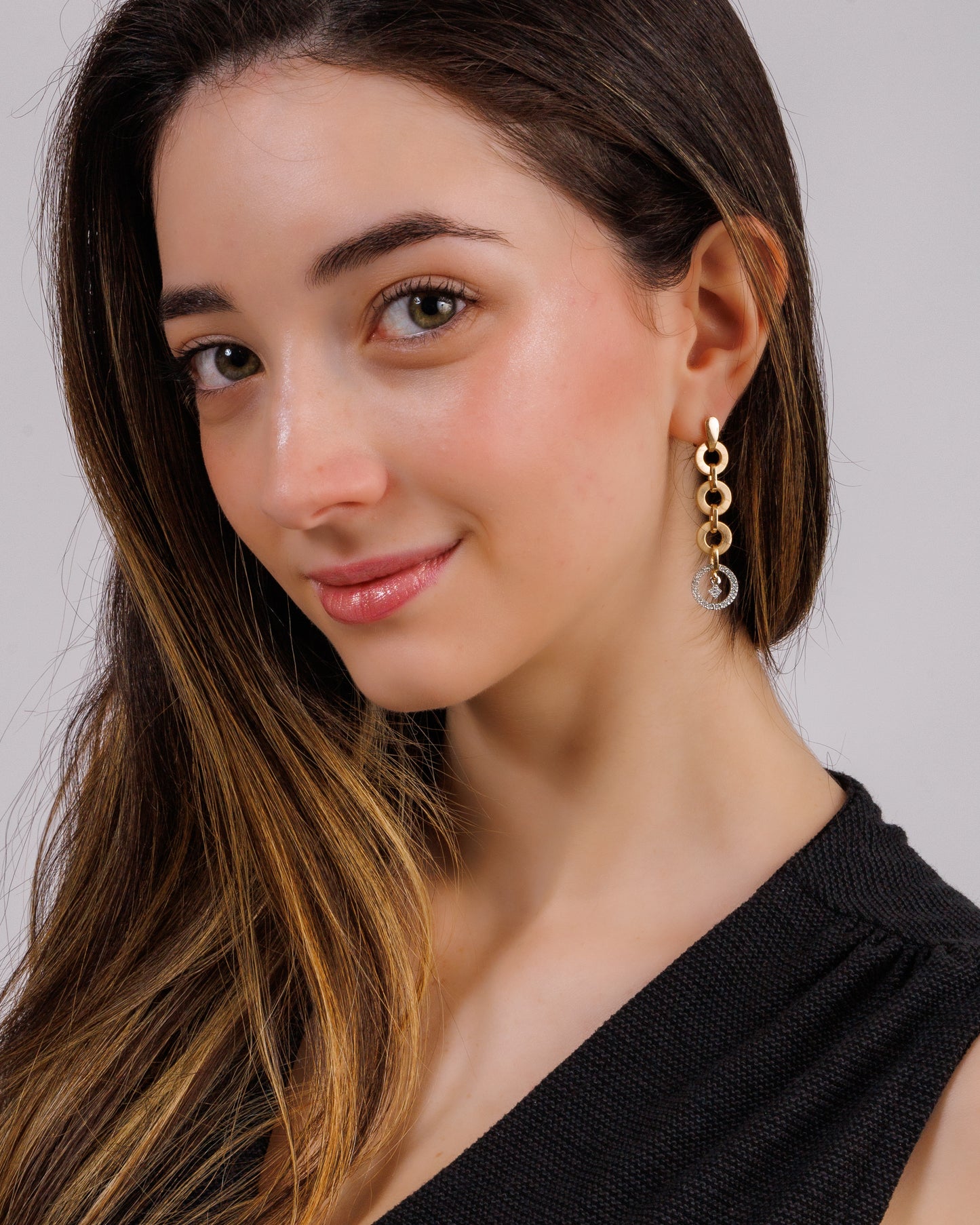 Brinco Elos Mini Zircônia Branca