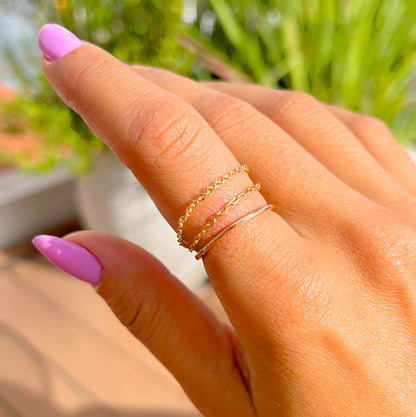 Anel Liso Corrente Banho de Ouro 18K