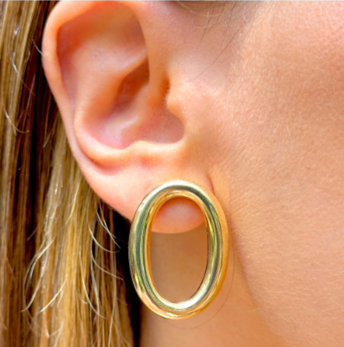 Brinco Elo Redondo 5mm Banho de Ouro 18K