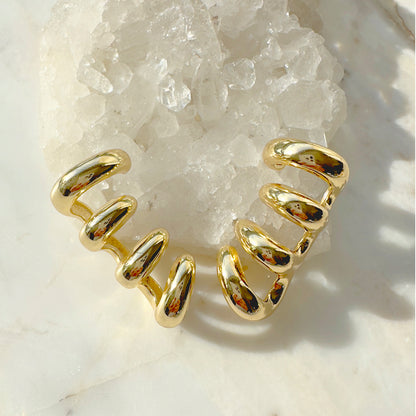 Brinco Ear Cuff Liso Garras Banho Ouro 18K